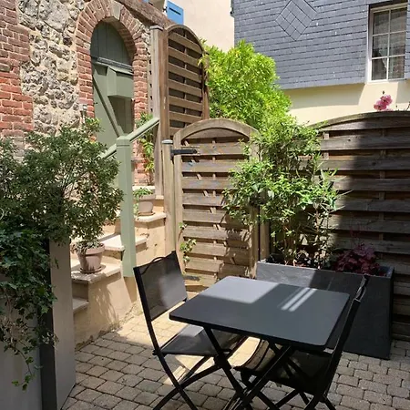 Apartment Effet 1 *